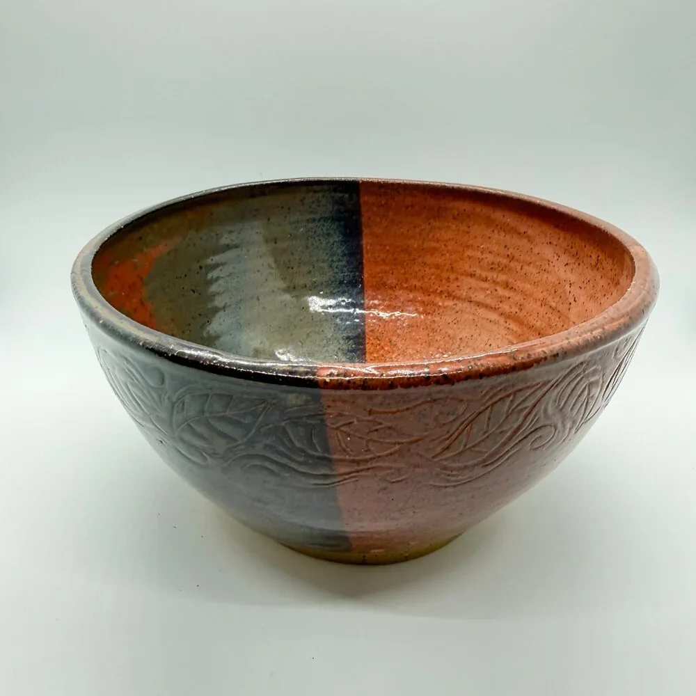 4" Glazed Stoneware Bowl, Signed by Unidentified Artist, 7" in Diameter - Picture 4 of 8